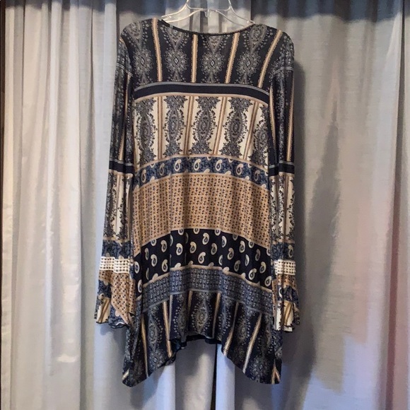 Shirt - Picture 5 of 5